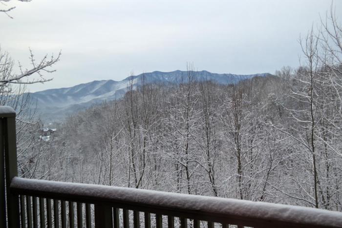 Mountain High Villa Gatlinburg Exterior photo